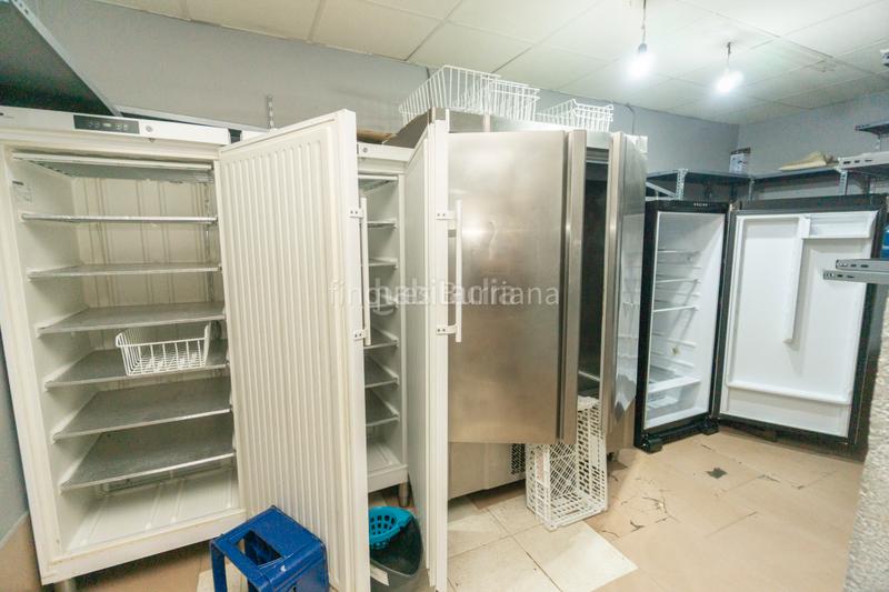 Foto 77a0a5d2-43a2-4379-ad9a-092275fe4f93. Lloguer local comercial a Piscinas Burriana