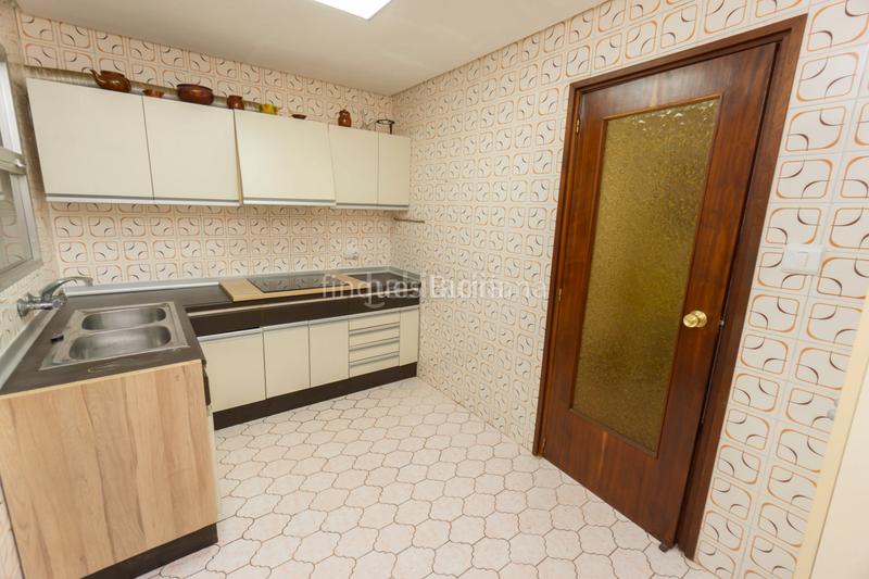 Foto f9cb9e2f-f45c-45f8-9a59-bda0cc49a924. Piso  en venta en primera línea de mar zona puerto, castellónte presentamos esta vivienda con una ubicación excepcional, en Burriana