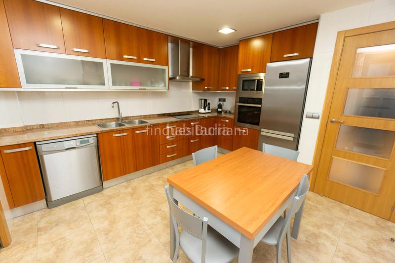 Foto 25ecd0ce-386a-4ae3-b86b-2b379ce6b2d7. Chalet in Piscinas Burriana