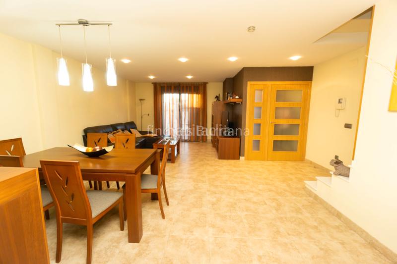 Foto f64c0e45-aa48-4b23-b21a-305c0df2deff. Chalet in Piscinas Burriana