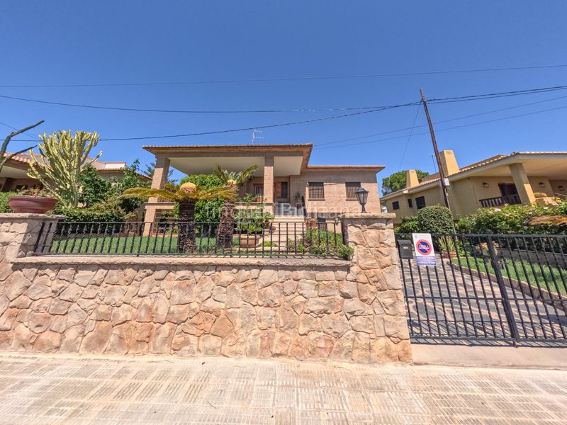 Foto 128127bd-7817-47e2-8170-4342eb3e3962. Xalet a Playa Burriana