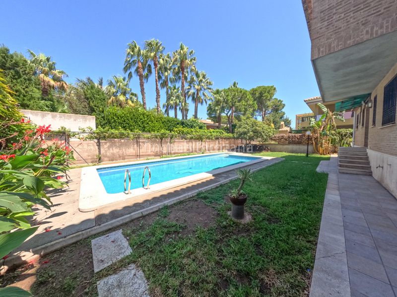 Foto 61ec2bbe-3223-4351-873f-2ace40f32d8e. Xalet a Playa Burriana