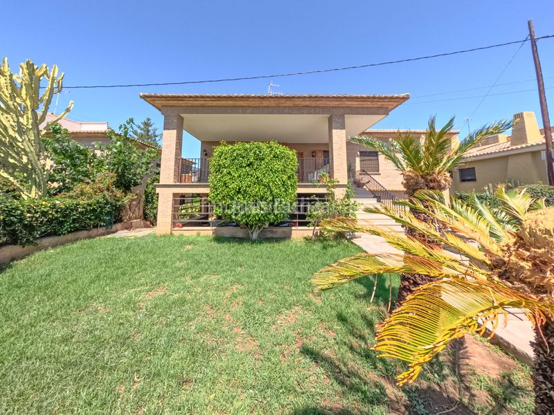 Foto ae64778d-bd99-4111-80a4-6b5603d86574. Xalet a Playa Burriana