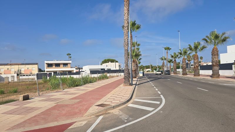 Foto 22eb4d01-aa12-4816-a8c8-d4d0b9620917. Terreny residencial a Playa Burriana