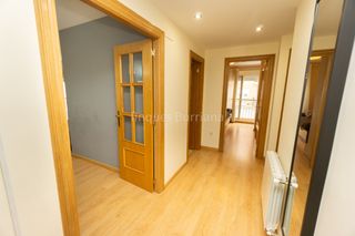 Appartement à Piscinas. Piso de 3 dormitorios con garaje y vistas al parque santa bertav