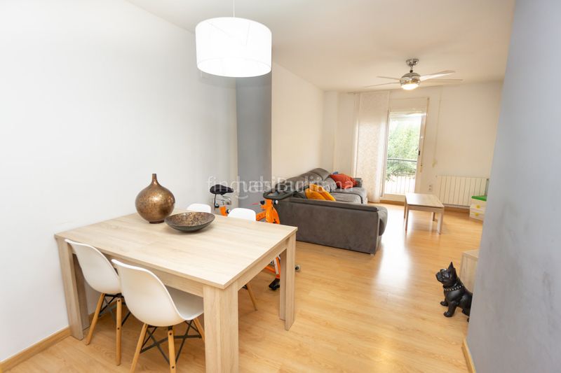 Foto 294f252d-548f-4a69-9b09-b8c0e3c5ae2d. Piso  de 3 dormitorios con garaje y vistas al parque santa bertavivienda situada en llombai, , junto al parque santa berta, en Burriana