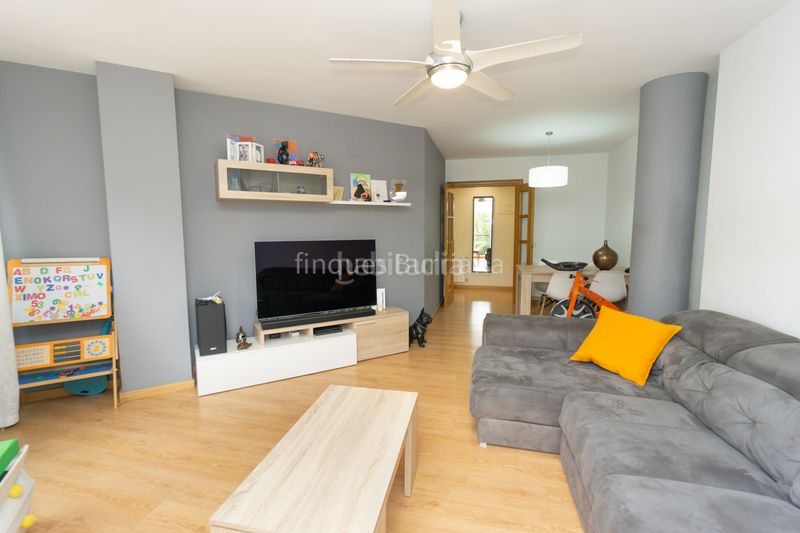 Foto b4629139-3222-41f6-91c8-46cceb2a5b3d. Piso  de 3 dormitorios con garaje y vistas al parque santa bertavivienda situada en llombai, , junto al parque santa berta, en Burriana