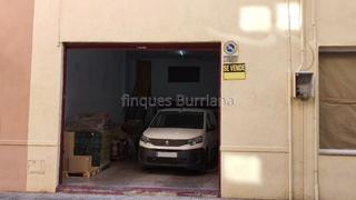 Local Comercial a Piscinas. Local de 107m situado en la localidad de burriana castellón.disp