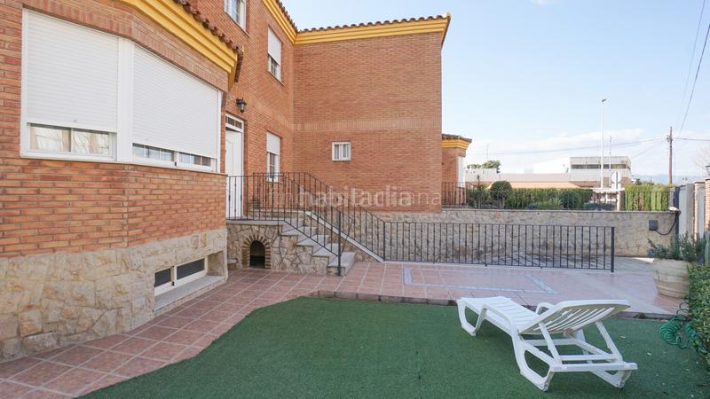 Foto 4b2d5eee-d325-4398-8993-c45c176d1e30. Chalet in Centro Burriana
