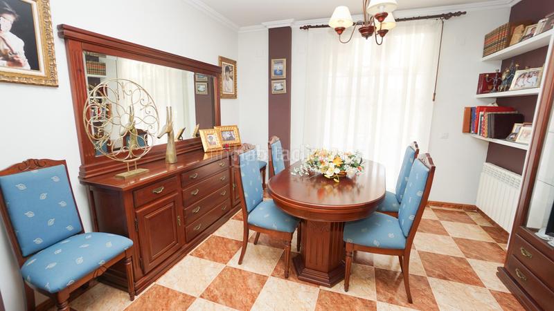 Foto b5af46b6-ada0-4dae-b404-dfcade054f26. Chalet in Centro Burriana