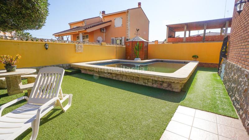 Foto ce96f817-d932-4eec-a6b7-81baf4502ec7. Chalet in Centro Burriana