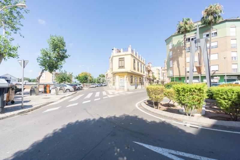 Foto 59df8502-731a-4b34-9f47-3e0d65ad3cec. Casa maravillosa casa ubicada en la localidad castellón. zona río.distribuida en garaje en la planta baja con cabida para t en Burriana