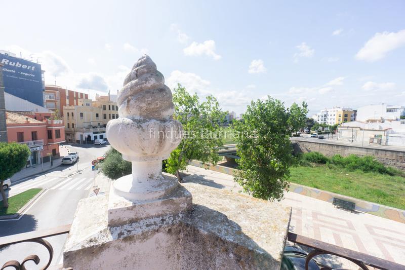 Foto 85ec0eb3-6cdb-4018-8a42-161f55c46d4c. Casa maravillosa casa ubicada en la localidad castellón. zona río.distribuida en garaje en la planta baja con cabida para t en Burriana