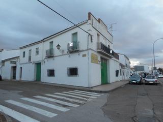 Casa a Llerena. Precio negociable
