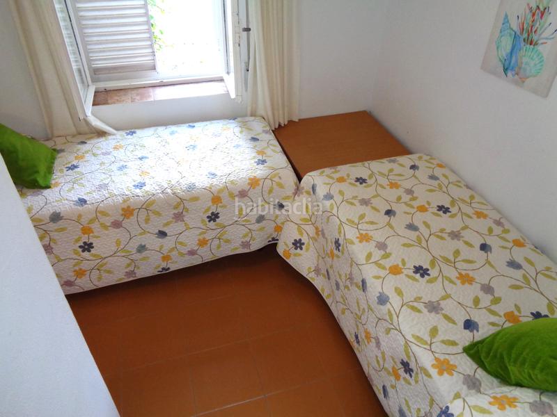 Foto 1b153132-580c-41c9-8d1e-3c6fcacf7e39. Semi detached house with fireplace in Urbasur Islantilla