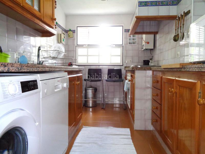 Foto 83ca222e-83b9-4d88-b713-e22958bfd899. Semi detached house with fireplace in Urbasur Islantilla