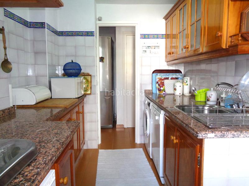 Foto c9164b59-ba2b-4a99-b7e5-026ccb657468. Semi detached house with fireplace in Urbasur Islantilla