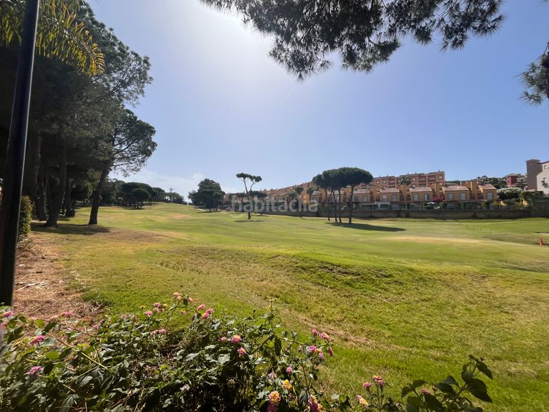 Foto 1c0e9259-f9d3-46db-9882-3a86a9e8229b. Apartament amb aparcament piscina a Islantilla golf Islantilla