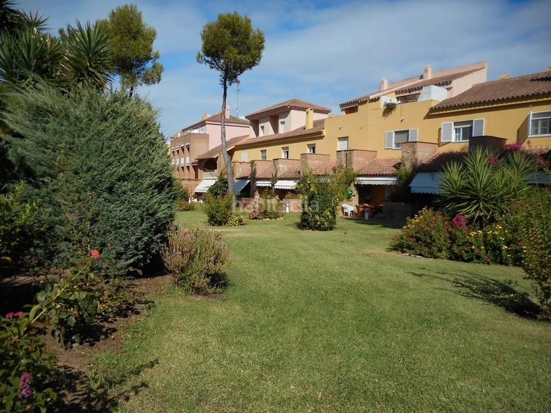 Foto 982eea21-0e53-4380-8ec1-18d6213e6178. Apartament amb aparcament piscina a Islantilla golf Islantilla