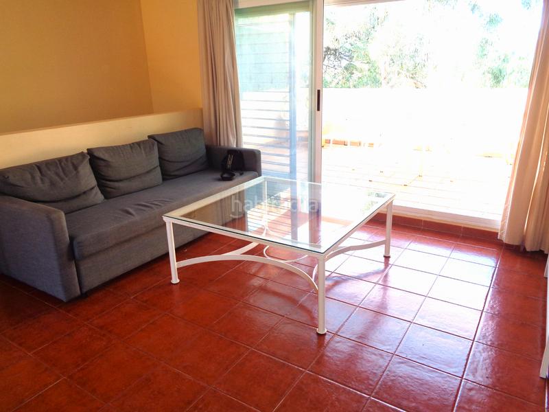 Foto a0863302-880b-41c3-82cf-250d04fb2b02. Casa adosada en avenida de las cumbres 26 vistas al mar en Islantilla