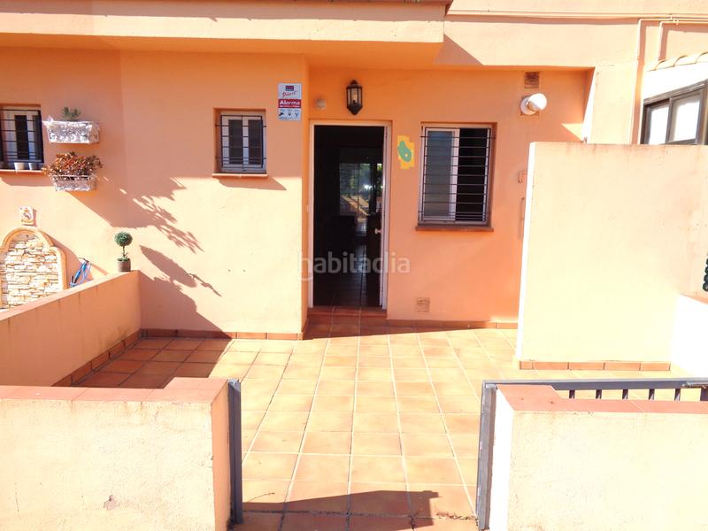 Foto e3633eca-28f5-480d-9dcd-d5d6f7cf9fb8. Casa adosada en avenida de las cumbres 26 vistas al mar en Islantilla
