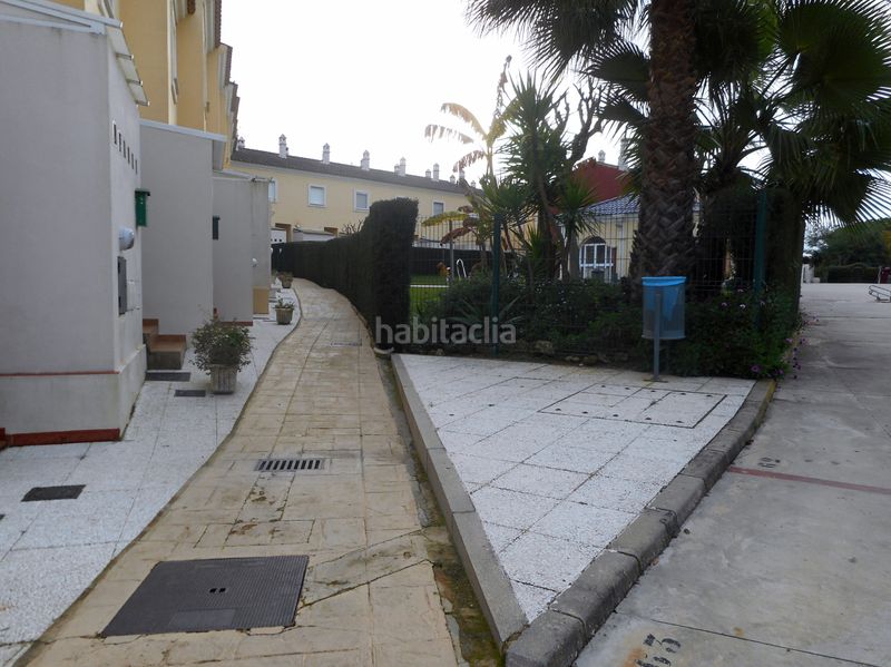 Foto 56ff9b85-fdcd-44bf-8785-a2fe40fc7b4b. Chalet en avenida de las cumbres 1 en Islantilla golf Islantilla