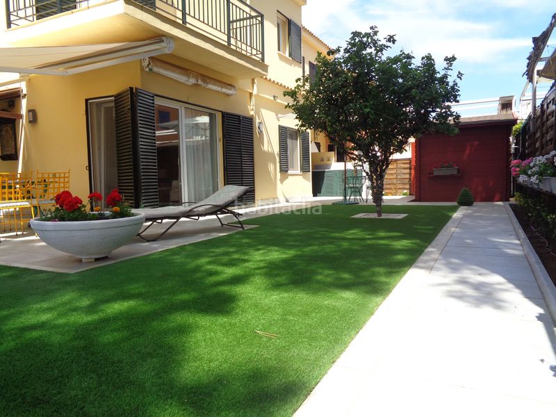 Foto f2e5ff8e-6aaf-4674-ac64-c25f31c7b292. Casa aparellada amb aparcament piscina a Islantilla golf Islantilla