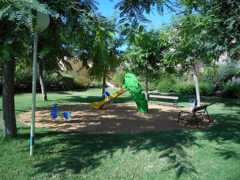 Foto 5a4d1c7e-cb27-4e0a-9c4a-9546377f04f9. Pis a paseo barranco del moro 9 a Islantilla golf Islantilla