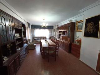 Etagenwohnung en Linarejos. Piso en paseo de linarejos