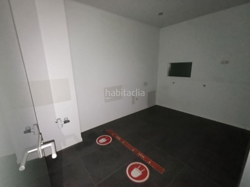 Foto f1b3e730-7584-43e4-b669-057ccd7e4409. Affitto locale commerciale in Centro ciudad Linares