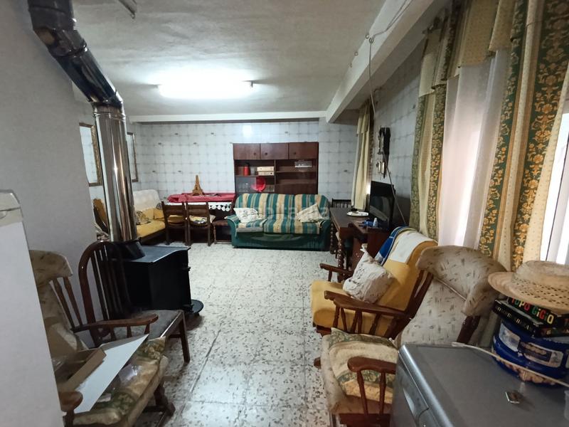 Foto a17717f6-7fc7-46f9-a6dd-ba36da828546. Haus mit heizung in Linarejos Linares