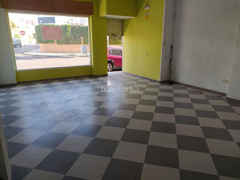 Foto 87e3d74f-a9e5-4d07-9428-dd65a6762255. Local comercial a Zona Hospital Linares