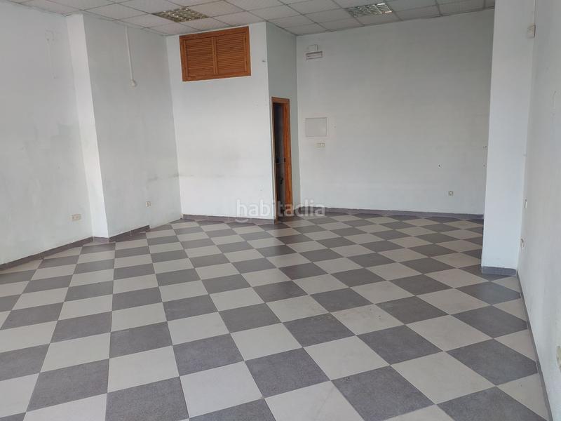 Foto ba7211ee-21db-4246-8e59-86c161316b1c. Local comercial a Zona Hospital Linares