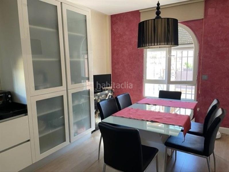 Foto 2fa2ccbf-9934-40e8-9d6b-381ee8e59758. Casa amb calefacció piscina a Zona Hospital Linares