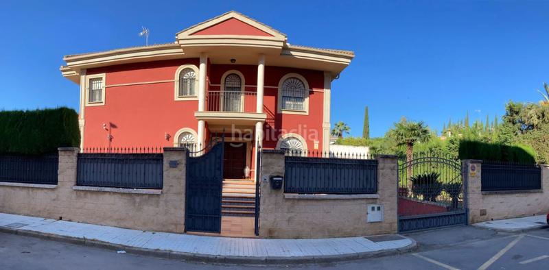 Foto d3d3ab00-c7b8-41ad-a604-2bf10856d646. Casa amb calefacció piscina a Zona Hospital Linares