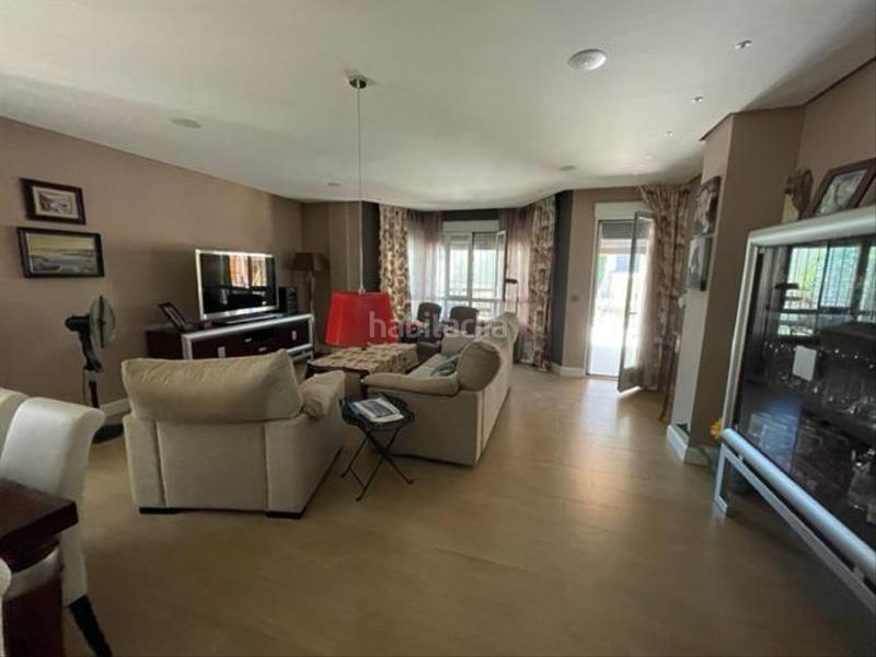 Foto ba4e8db3-055a-48d7-821a-e0a438aaa158. Haus mit heizung pool in Zona Hospital Linares