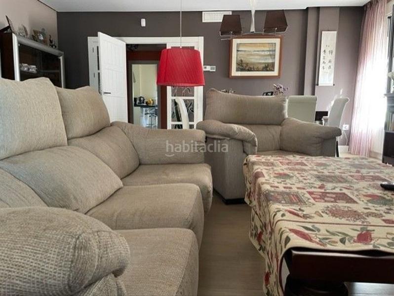 Foto 861b1705-b249-4b1b-a6dc-92796eee440c. House with heating pool in Zona Hospital Linares