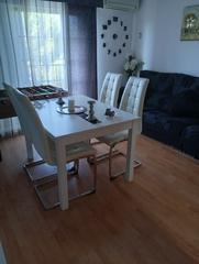 Appartement à Arrayanes. Piso de tres dormitorios reformado con ascensor