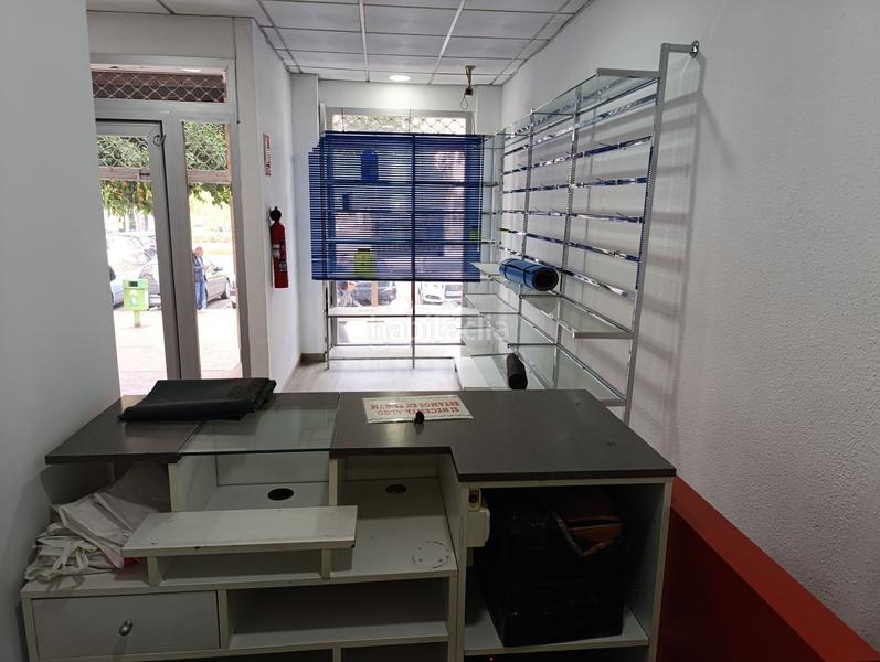 Foto 6814f6ca-012f-40b1-81b1-2fdd87f13c3f. Location local commercial dans Zona Hospital Linares