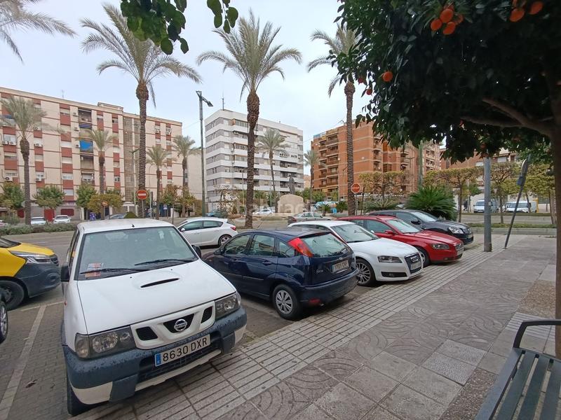 Foto 9f98f82b-4497-44e3-88bc-b5c5575896d9. Location local commercial dans Zona Hospital Linares