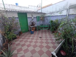 Maison jumelée à La Paz - Las Américas. Casa de dos plantas, cuatro dormitorios,  en barrida de la améri