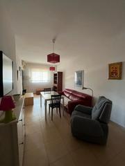 Miete Etagenwohnung in La Zarzuela - San José - Belén. Piso dúplex amueblado  con piscina en zona avenida de andalucía