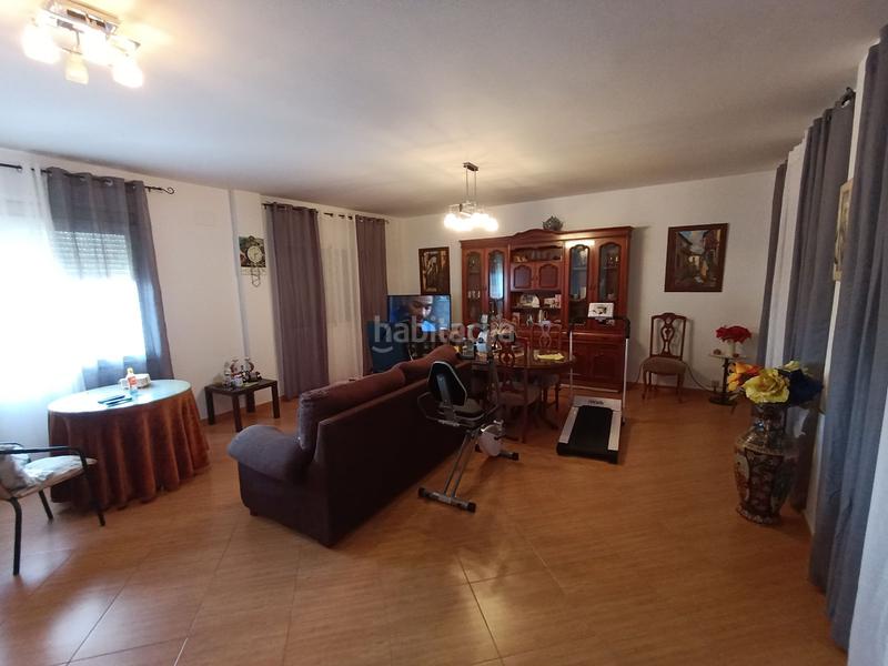 Foto 2713bfbf-18e4-4956-9bab-b280421066a1. Casa parcela urbana con chalet en san roque en San Roque - La Cruz - La Rozuela Linares