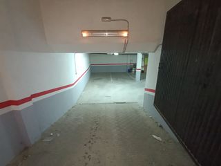 Autoparkplatz in La Paz - Las Américas. Plazas de aparcamiento en las américas