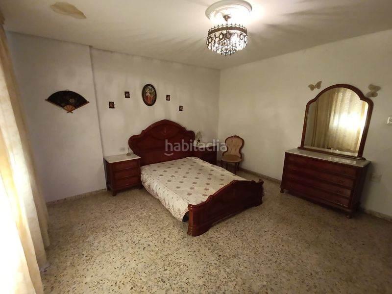 Foto d8804a1d-d77d-4c94-9adc-5e9a8fd260de. Casa adossada amb aparcament a Arrayanes Linares