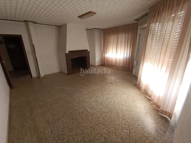 Foto e8f771f0-47da-4f1c-ae2f-1b3215542456. Casa adossada amb aparcament a Arrayanes Linares