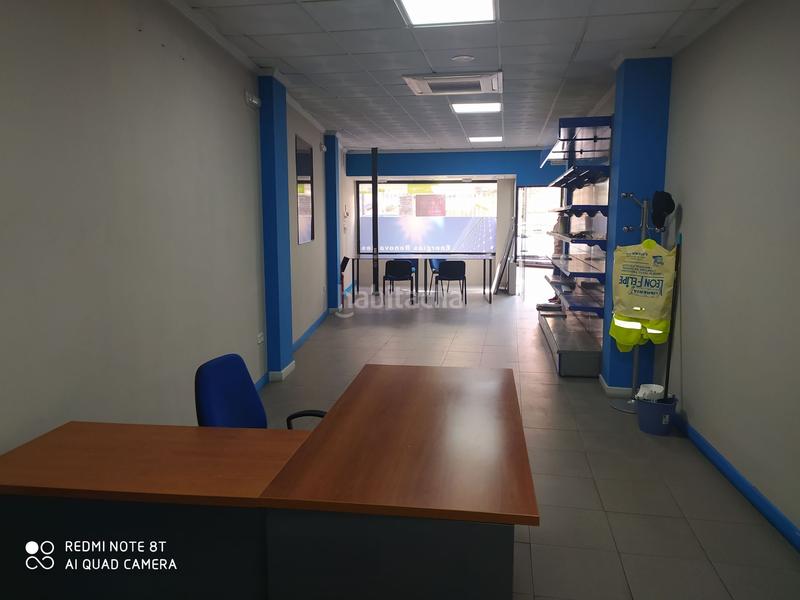 Foto 8b7d2f3f-7e13-4f55-b627-1ee1ba2d9316. Alquiler local comercial local terminadfo y preparado para oficinas o similares. en Linares