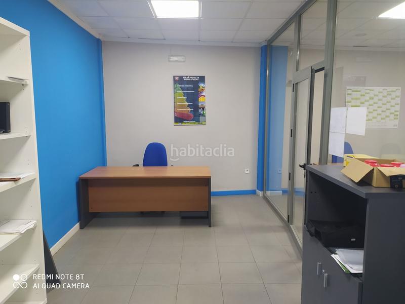 Foto b1b74066-e113-49ed-9387-30f3192ff365. Alquiler local comercial local terminadfo y preparado para oficinas o similares. en Linares