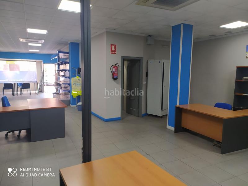 Foto cb9edac6-c537-4043-87b8-1fec364df528. Alquiler local comercial local terminadfo y preparado para oficinas o similares. en Linares