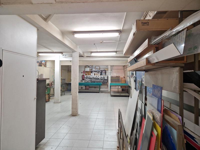 Foto 8c9ce0e9-5354-4d56-a973-963320b71ea7. Local comercial super local en Vinyets-Molí Vell Sant Boi de Llobregat